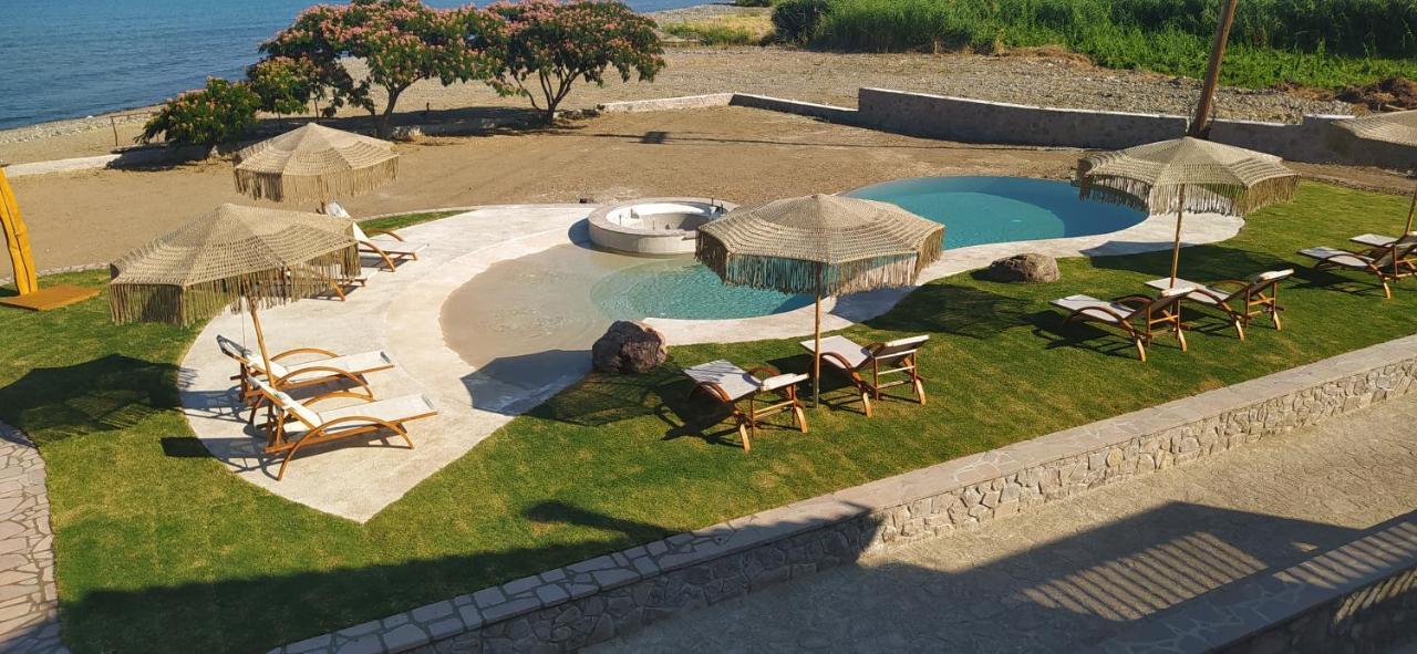 Michaela Beach Houses Mythimna Exterior photo