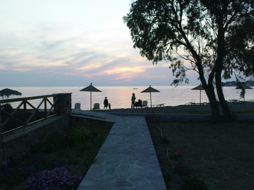 Michaela Beach Houses Mythimna Exterior photo