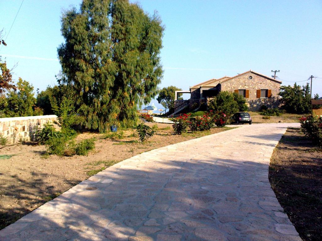 Michaela Beach Houses Mythimna Exterior photo